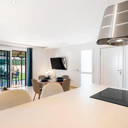 Trueno Refugio De Lujo Con Piscina Climatizada Y Vistas